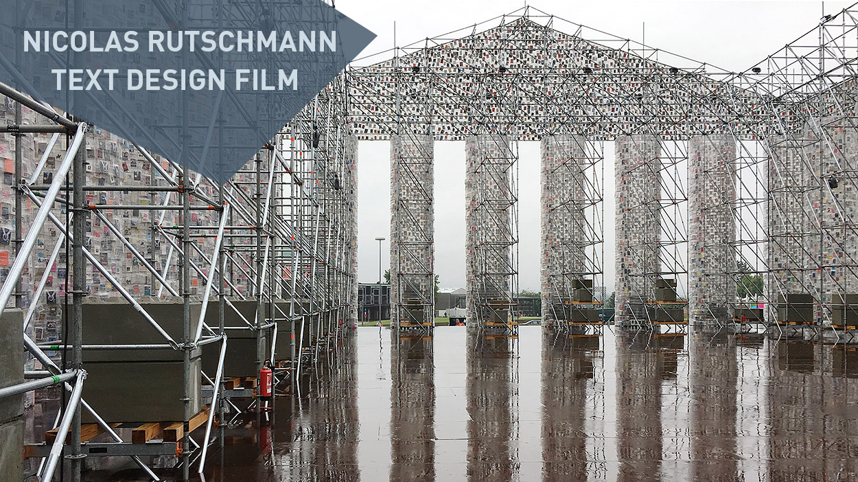 Nicolas Rutschmann – Text, Design, Film vor dem Parthenon der Bücher, The Parthenon of Books auf der documenta 14 in Kassel